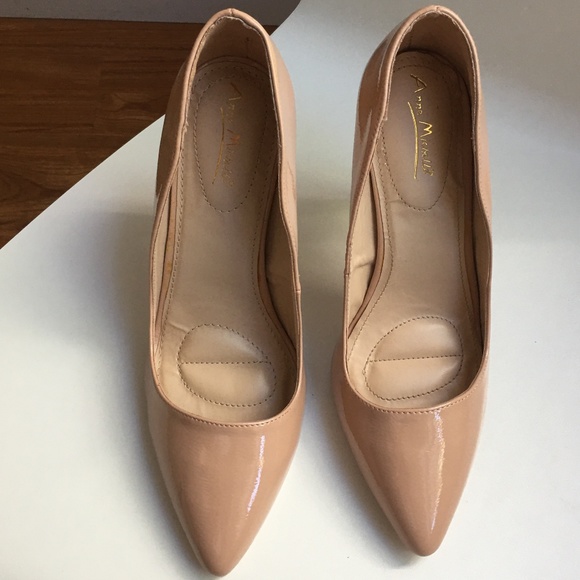 Anne Michelle - Picture 4 of 8